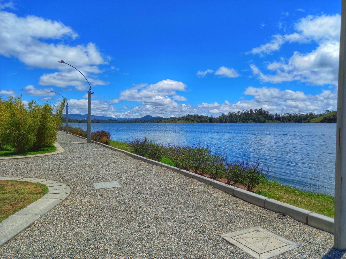 Apartamento Centro Guatape, Parque Y Embalse Экстерьер фото